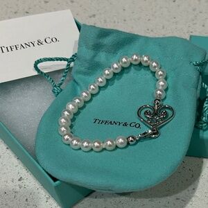 Tiffany & Co. Paloma Picasso Venezia Heart Pearl bracelet